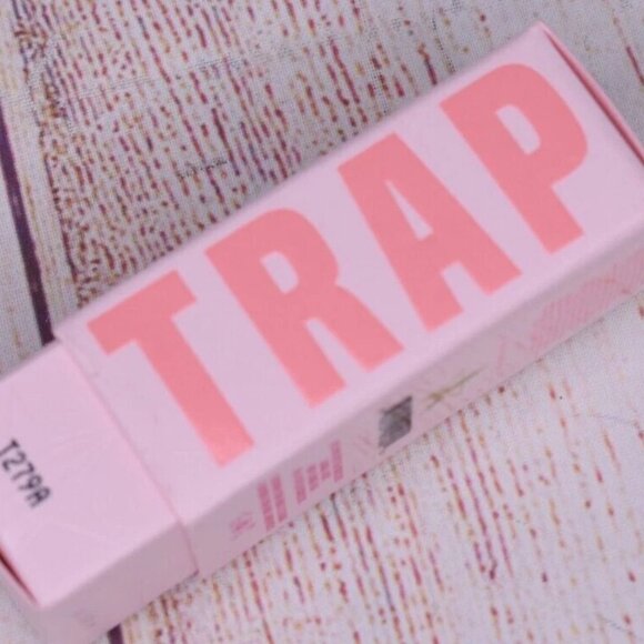 Jeffree Star Velvet Trap Lipstick Unphazed - 0.141 OZ - Picture 5 of 7